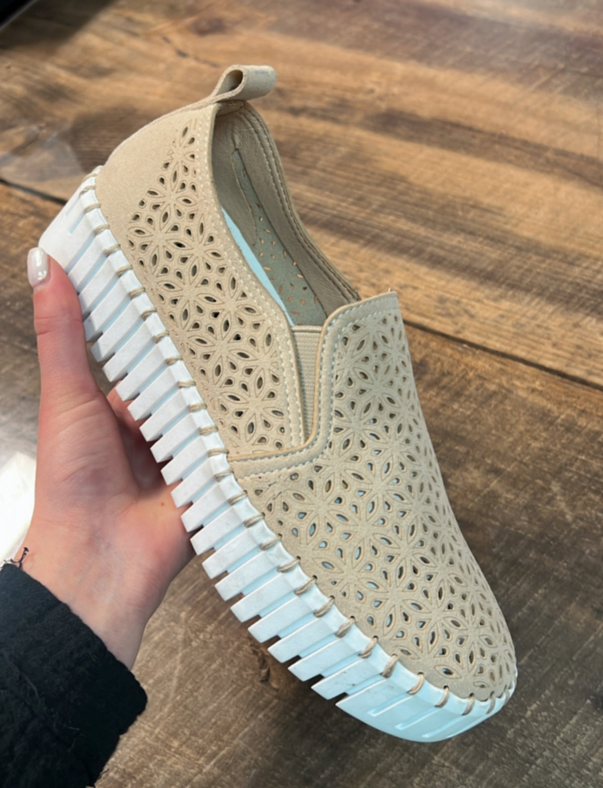 Nicole Sneakers