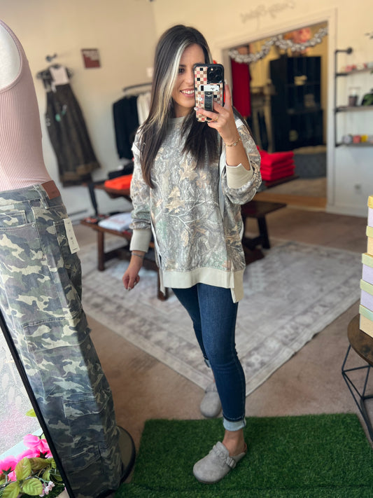 Camo Crew Pullover