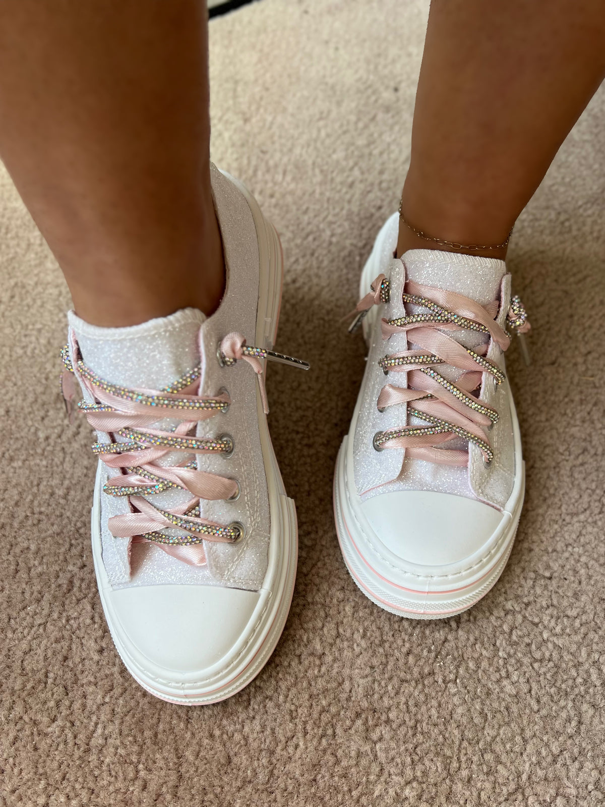 Aman Sparkle Sneakers, White w/ Pink Ribbon