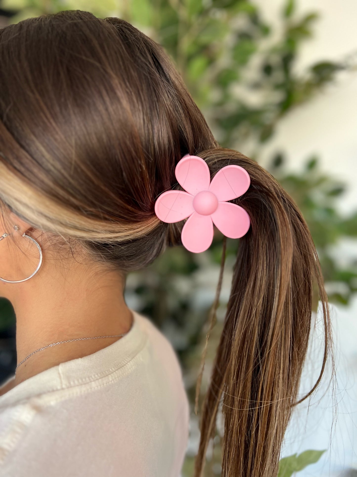 Oversized Flower Clip, Light Pink