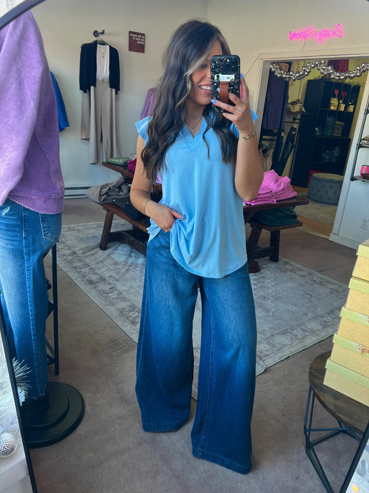 Lizzy Flutter Sleeve Top, Blue