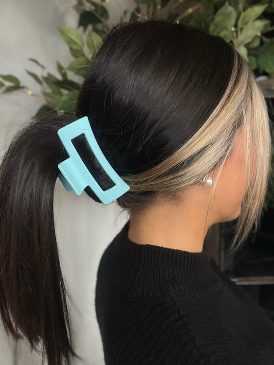 Effortless Hair Clip, Carolina Blue