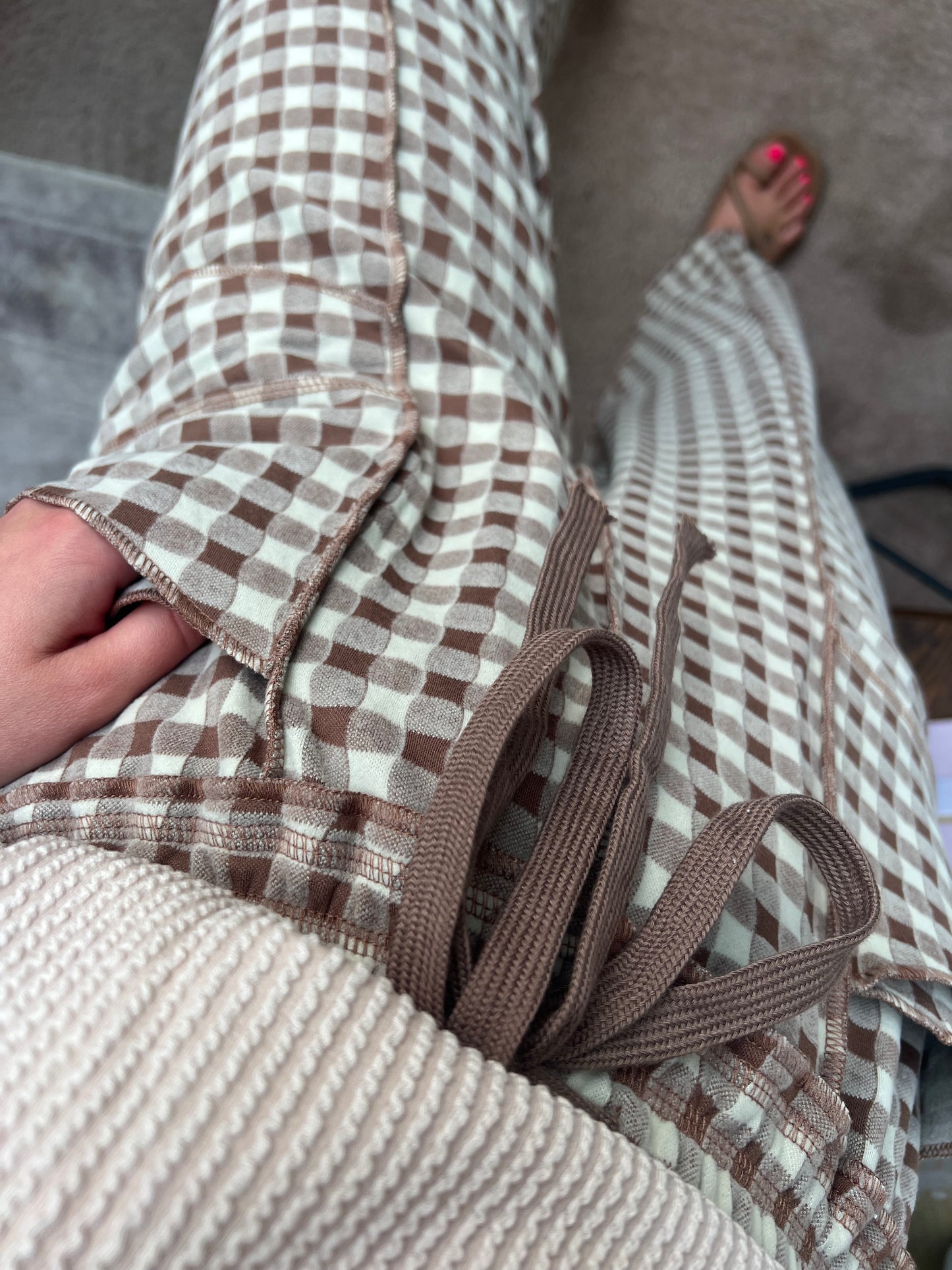 Soft Checker Barrel Pants, Mocha