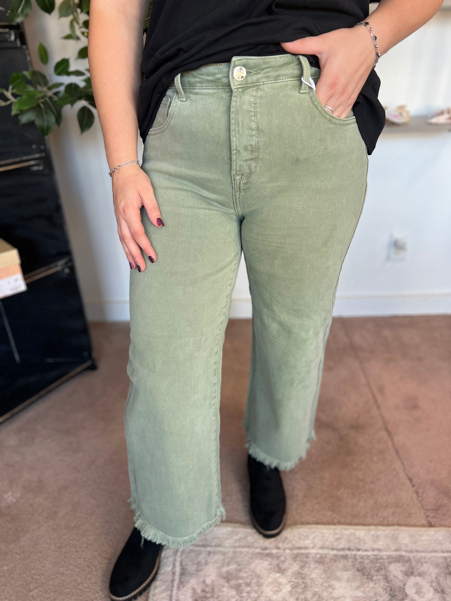 Olive Tummy Control Wide Leg Crop, RISEN