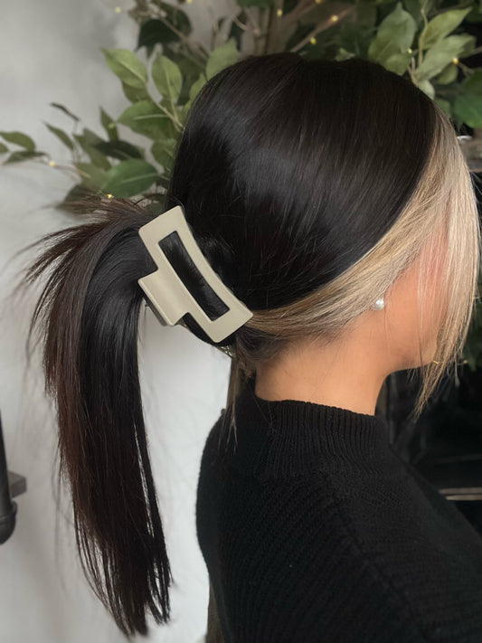 Effortless Hair Clip, Beige