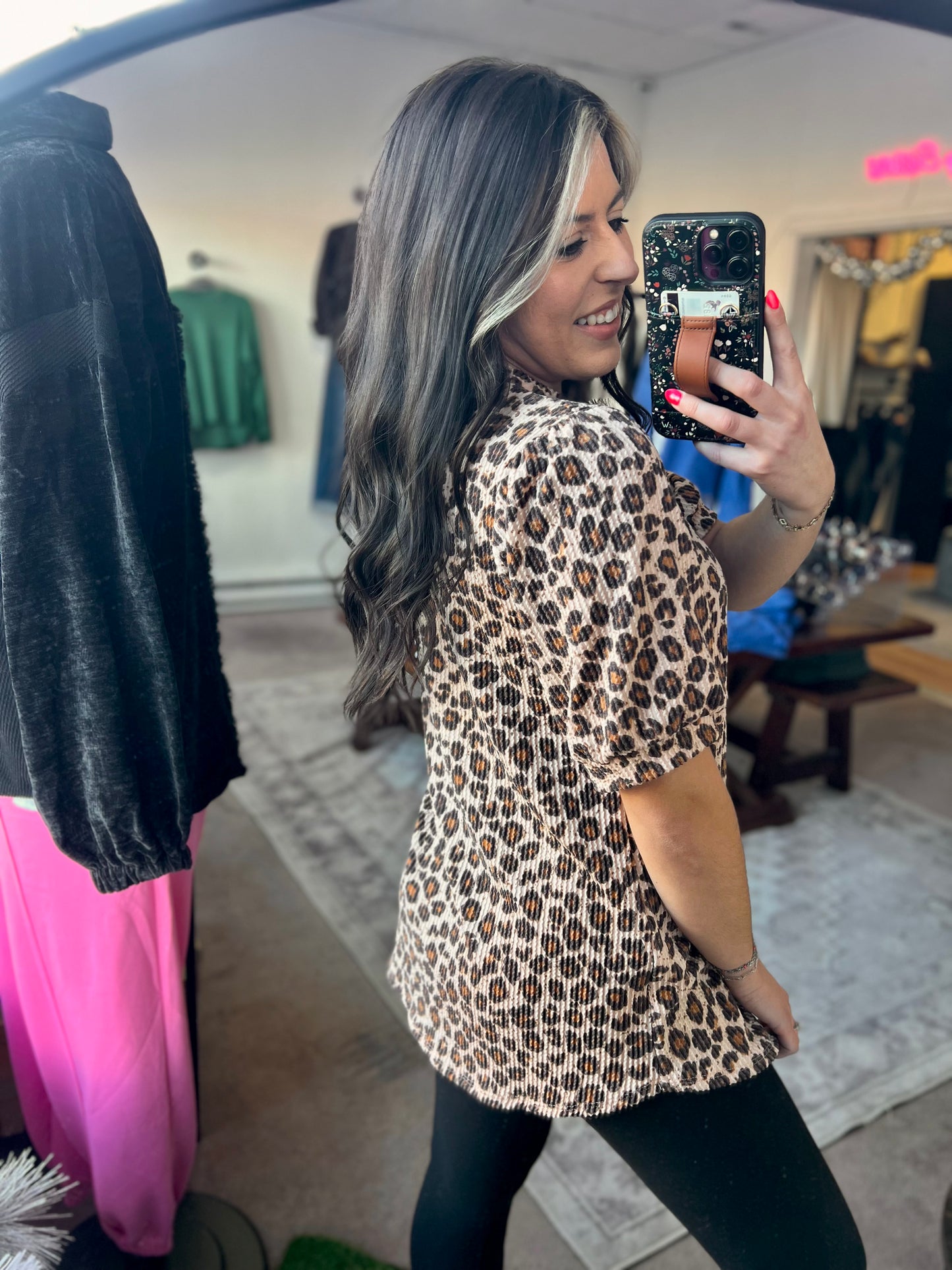 Puff Sleeve V Neck Leopard Top