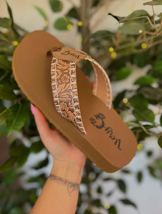 Pamela Flip Flops, Tan