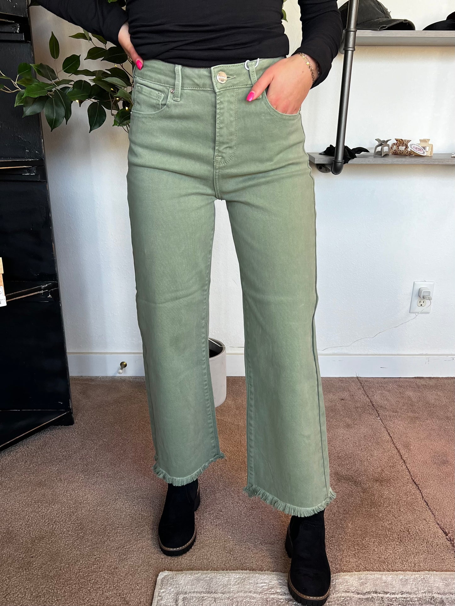 Olive Tummy Control Wide Leg Crop, RISEN