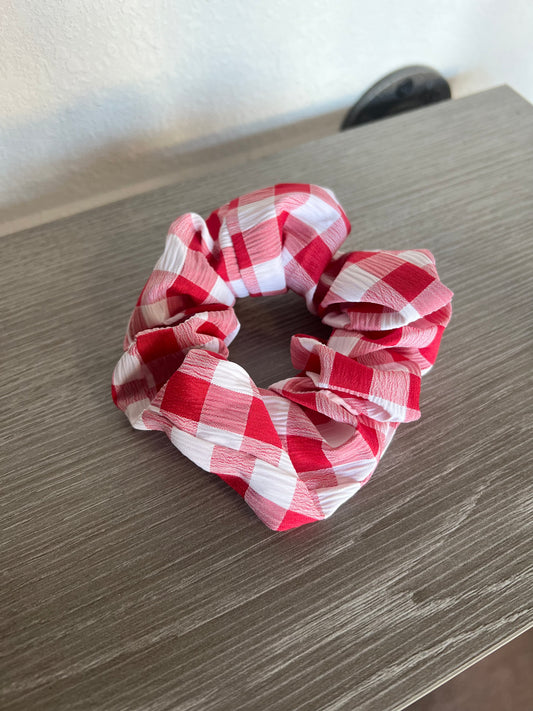 Checkered Scrunchie, Red