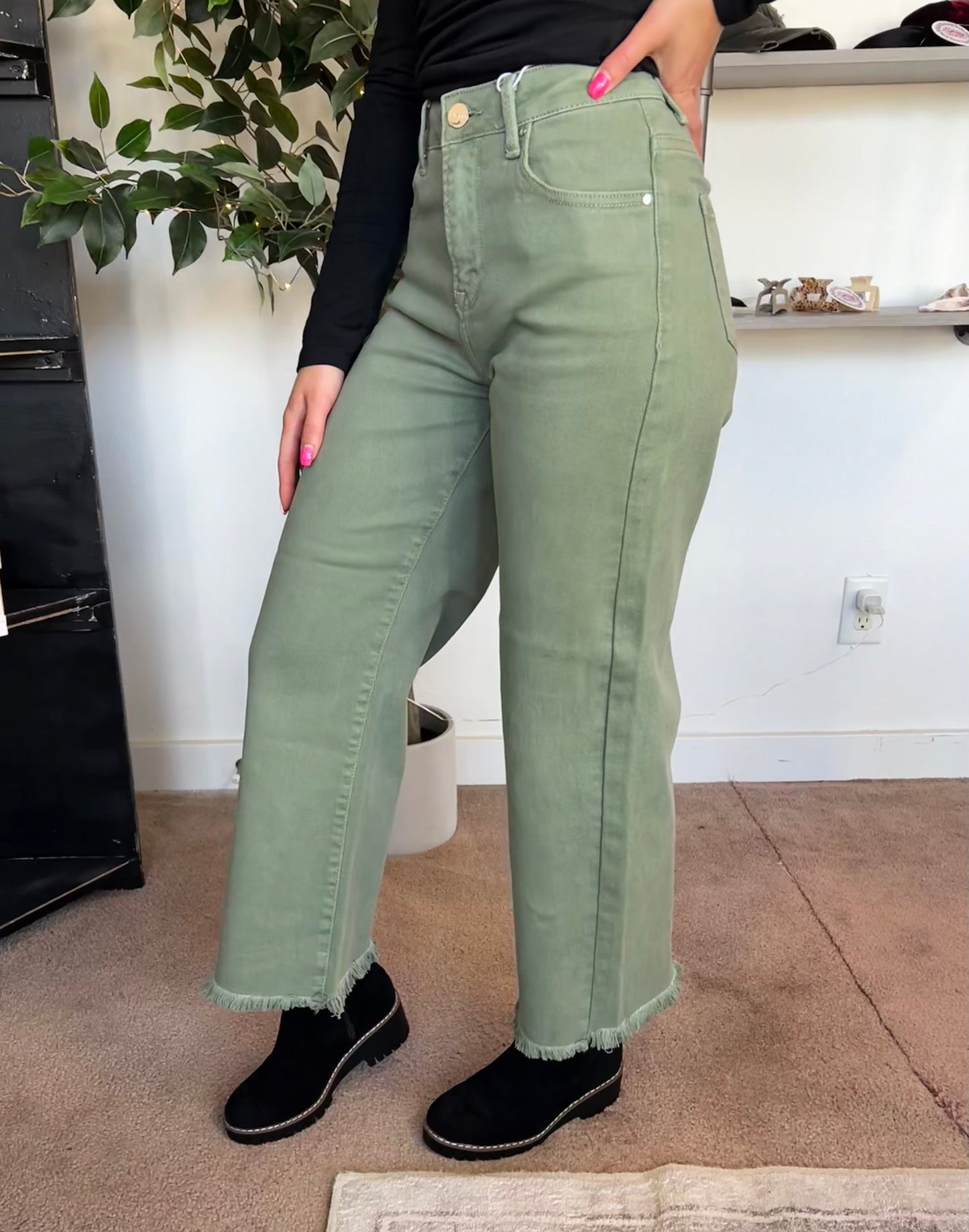 Olive Tummy Control Wide Leg Crop, RISEN