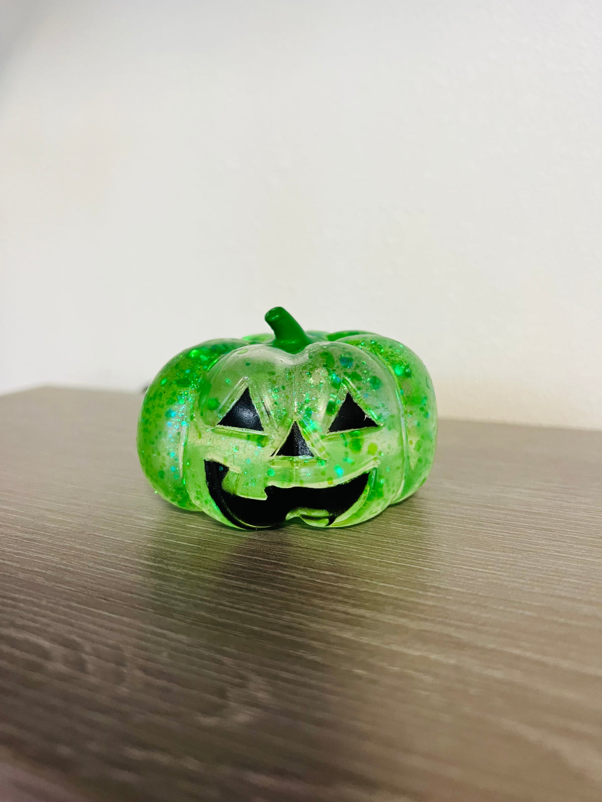 Squishy Glitter Pumpkin