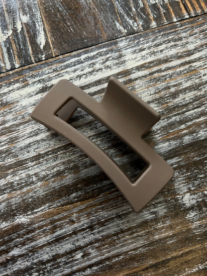 Effortless Hair Clip, Brown