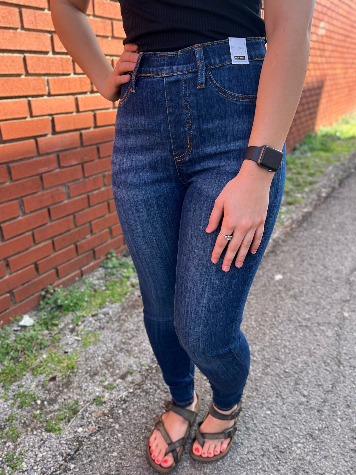 Jerrica Pull On Skinny